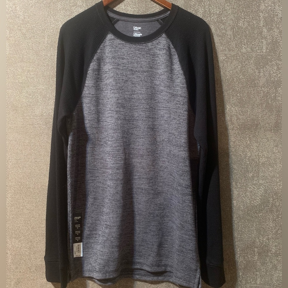 Set of Two Urban Pipeline Tees - size M